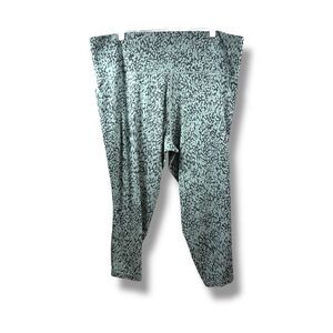 Athleta Salutation Stash Pocket II Printed 7/8 Tight in Blue Black Size 3X